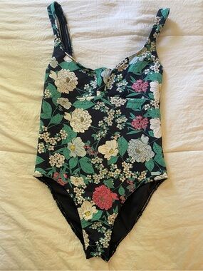 Roxy One Piece